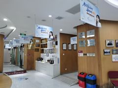 -雅悦齿科(顾村公园店)