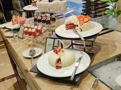 -大中华希尔顿酒店-念自助餐·嗨啤·小龙虾