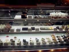 面包甜点陈列柜-樱花糕坊(凯德广场店)