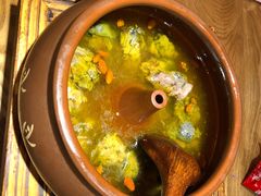 建水汽锅鸡小份-麦麦山云南菜(复地活力城店)