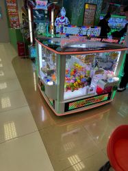 -莫莉幻想儿童乐园(三河燕郊永旺店)