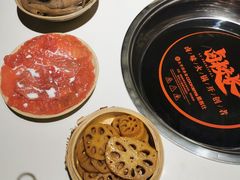 -卤校长重庆火锅(国兴店)