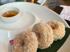 炸虾饼配泰国梅子酱-帕蓝·暹罗料理(大学路店)