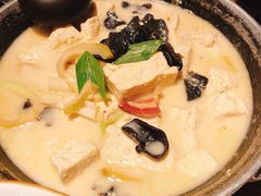 -吃饭皇帝大土家民族菜(正大广场店)