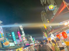 -六合夜市