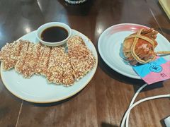 -蟹上黄·蟹黄面·江南糖水(人民广场店)