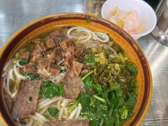 -花溪牛肉粉(八鸽岩店)