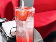 莓果泡泡-爱玲EILEEN(环球金融中心店)