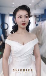 -莫小姐婚纱