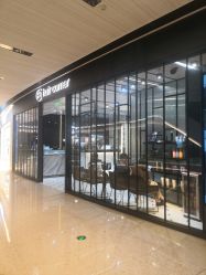 -HAIR CORNER