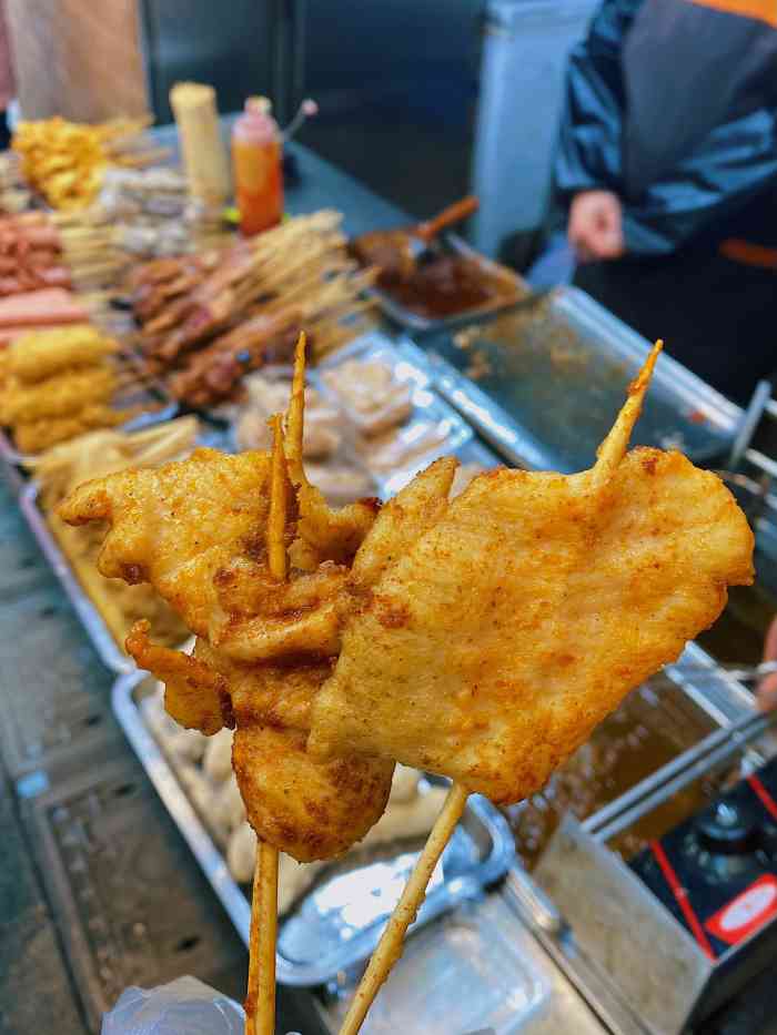 刘记特色里脊肉-"每次来步行街逛,淘淘美食街都是人山人海,.