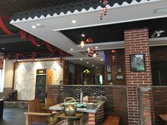 大堂-疯狂的筷子老灶九宫格火锅
