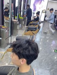 -藤野造型烫染·漂发