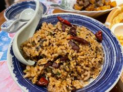 -包整·丝娃娃(一览甲秀楼风景店)