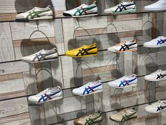 -Onitsuka Tiger(港汇恒隆广场店)