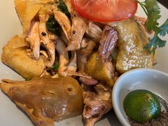 -大头虾越式风味餐厅(光明广场店)