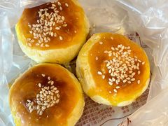 豆沙蛋黄酥-闻酥园(大慈寺店)