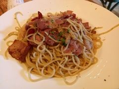 -玛格萝妮(汇智国际商业中心店)