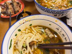 -矮子粉店1985·长沙米粉(湘春路店)