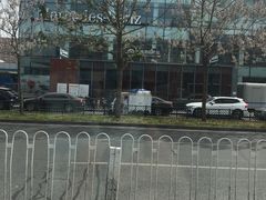 -花园桥(地铁站)