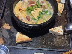 -有一锅·野生菌黑山羊腊排骨火锅(古城北门店)