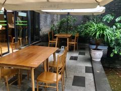 露天位-渝半城经典川粤菜(重庆天地店)