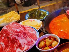 -萍姐火锅·公路夜市(武汉首店)