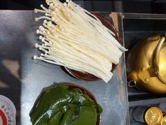 -卤校长老火锅(杨家坪直营店)