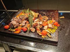 -海口绿发希尔顿酒店-田园汇自助餐·三文鱼·海鲜