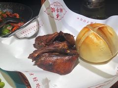 -鸽子侯·家宴·平价海鲜(市图书馆店)