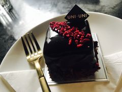 -UNI UNI(环亚凯瑟琳店)
