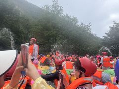 -尧山大峡谷漂流