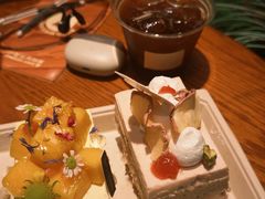 -小苍兰风铃草·礼物蛋糕(沈阳店)