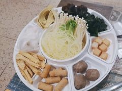 -鸡遇虾煲干锅火锅(小寨金莎店)