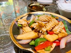-钳真多钓虾馆·小龙虾海鲜烧烤(九六广场店)