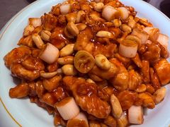 -渝信川菜 · 川味家常菜(财富购物中心店)