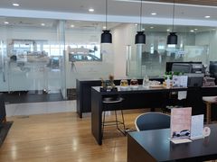 -杭州中沃沃尔沃4S店(滨江区店)