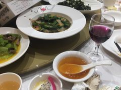-艳阳天民俗村(公园路店)