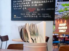 -MOMENTI手工意面(晶耀前滩店)