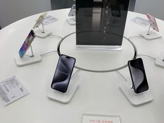-Apple授权专营店(五彩城店)