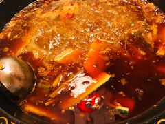 -三道苗苗鱼·美蛙黄辣丁(八里店)