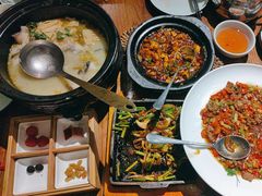 -九锅一堂酸菜鱼(万达广场店)
