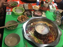 -周幺妹重庆老火锅(银泰城总店)