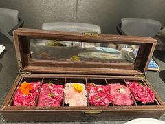 黑金宝盒（6种鲜牛肉）-左庭右院鲜牛肉火锅黑金店(陆家嘴中心店)