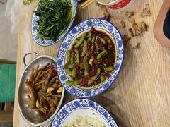 -江城燕子大排档(江汉路步行街店)