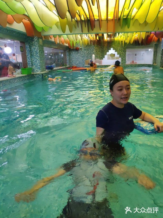 海美时光国际亲子游泳中心等你呦~