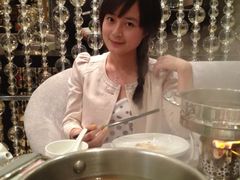 大凡小雅爱美食-送上姐妹照片一张-鼎鼎香·港式火锅(北京SKP店)