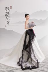 -麦田·婚纱摄影(天河新天地店)
