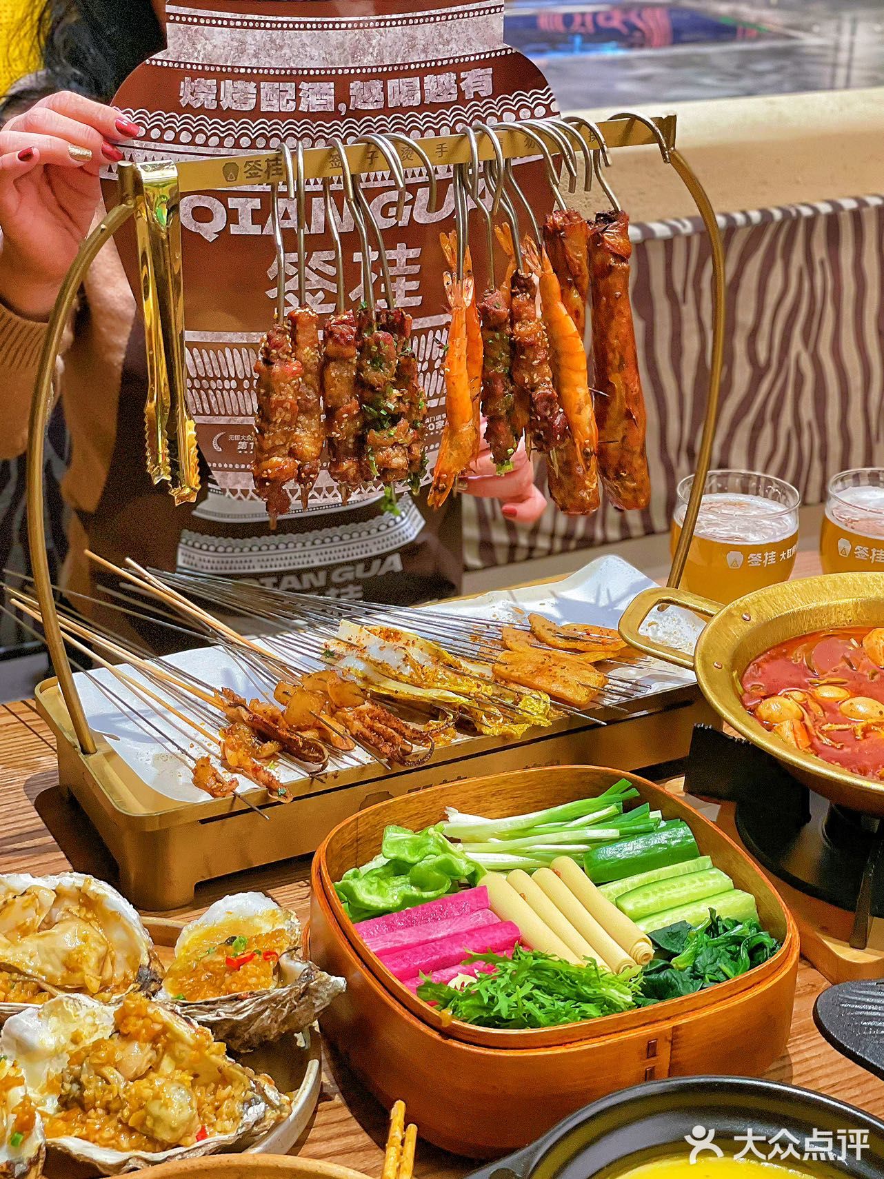上海撸串新店！大缸出来的烤串就是香