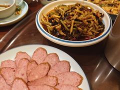 -雪乡阁东北农家菜(颛桥约好休闲街店)